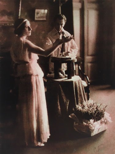 Anna-Pavlovs-in-Boris-Cluzel-studio-1910